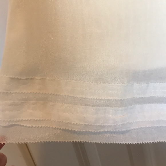 Coldwater Creek Sleeveless Cream Blouse - Picture 3 of 4